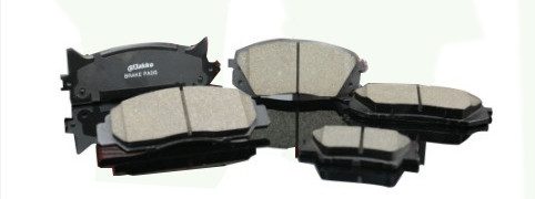 OE 04466-06020 04466-20100 8V0698151C 04466-33130 Toyota Camry Tiguan Seramik Fren Yastıkları
